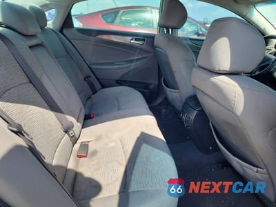 Zdjęcie 10 z 12 samochodu: 2012 HYUNDAI SONATA HYBRID VIN:KMHEC4A44CA026519 - miniatura