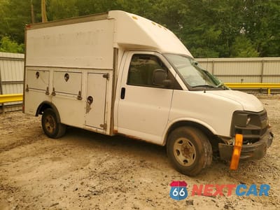 Czwarte zdjęcie samochodu z boku: 2008 CHEVROLET EXPRESS DELIVERY TRUCK VIN:1GBHG31K181107231 - miniatura