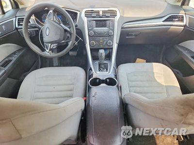 Zdjęcie 8 z 12 samochodu: 2014 FORD FUSION S VIN:3FA6P0G73ER231660 - miniatura