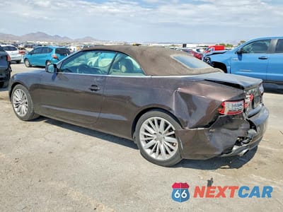 Drugie zdjęcie samochodu z przodu: 2011 AUDI A5 PREMIUM PLUS VIN:WAULFAFHXBN003599 - miniatura