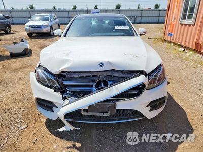 Piąte zdjęcie samochodu w środku: 2019 MERCEDES-BENZ E 300 4MATIC VIN:WDDZF4KB3KA550534 - miniatura