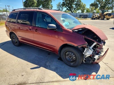 Czwarte zdjęcie samochodu z boku: 2004 TOYOTA SIENNA LE 8 PASSENGER VIN:5TDZA23C24S038158 - miniatura