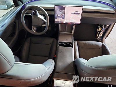Zdjęcie 8 z 13 samochodu: 2026 TESLA MODEL Y VIN:7SAYGDED4TF646720 - miniatura