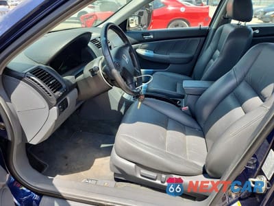 Zdjęcie 7 z 12 samochodu: 2007 HONDA ACCORD EX VIN:1HGCM56727A089403 - miniatura