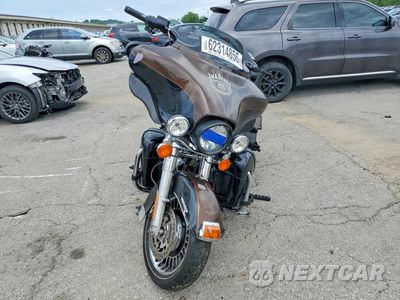 Drugie zdjęcie samochodu z przodu: 2013 HARLEY-DAVIDSON FLHTK ELECTRA GLIDE ULTRA LIMITED VIN:1HD1KEM20DB671300 - miniatura