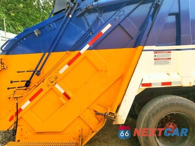 Zdjęcie 13 z 13 samochodu: 2008 VOLVO VHD REFUSE TRUCK VIN:4V5KC9EH48N490718 - miniatura