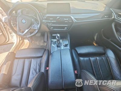 Zdjęcie 8 z 12 samochodu: 2018 BMW 530 I VIN:WBAJA5C55JG898140 - miniatura