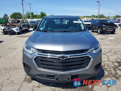 Piąte zdjęcie samochodu w środku: 2021 CHEVROLET TRAVERSE LS VIN:1GNEVFKW2MJ200056 - miniatura