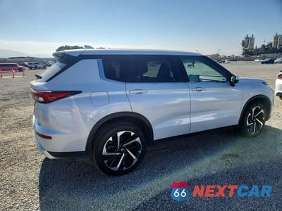Trzecie zdjęcie samochodu z tyłu: 2024 MITSUBISHI OUTLANDER SE VIN:JA4J3VA85RZ088060 - miniatura