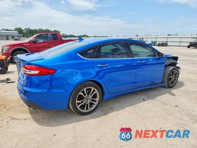 Trzecie zdjęcie samochodu z tyłu: 2020 FORD FUSION SEL VIN:3FA6P0CD2LR134992 - miniatura