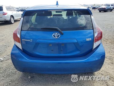 Zdjęcie 6 z 13 samochodu: 2015 TOYOTA PRIUS C TWO VIN:JTDKDTB37F1095648 - miniatura
