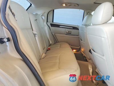 Zdjęcie 10 z 12 samochodu: 2010 LINCOLN TOWN CAR SIGNATURE LIMITED VIN:2LNBL8CV5AX618936 - miniatura
