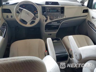 Zdjęcie 8 z 14 samochodu: 2013 TOYOTA SIENNA LE VIN:5TDKK3DC9DS335074 - miniatura