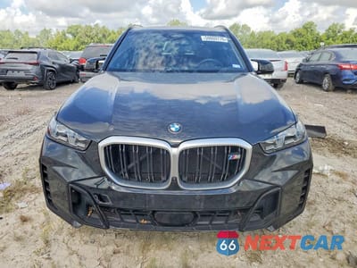 Piąte zdjęcie samochodu w środku: 2025 BMW X5 M60I VIN:5UX33EU01S9Y53810 - miniatura