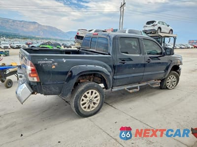 Trzecie zdjęcie samochodu z tyłu: 2010 TOYOTA TACOMA V6 VIN:5TELU4ENXAZ684974 - miniatura