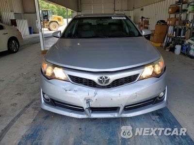 Piąte zdjęcie samochodu w środku: 2014 TOYOTA CAMRY SE VIN:4T1BF1FKXEU749325 - miniatura