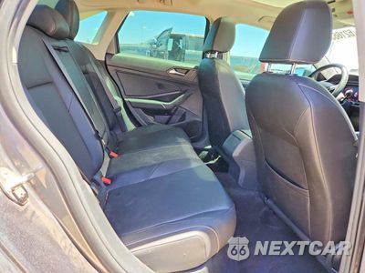 Zdjęcie 19 z 24 samochodu: 2019 VOLKSWAGEN JETTA SEL VIN:3VWEB7BU1KM264916 - miniatura