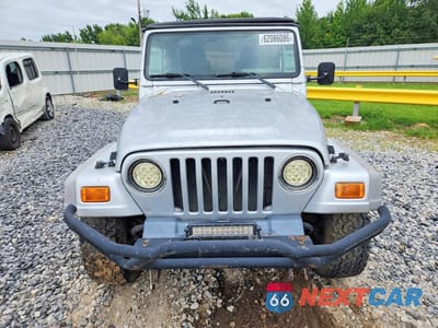 Piąte zdjęcie samochodu w środku: 2003 JEEP WRANGLER / TJ SE VIN:1J4FA29103P313120 - miniatura