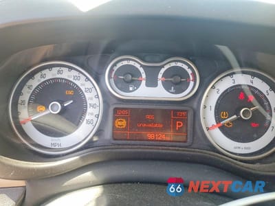 Zdjęcie 9 z 12 samochodu: 2014 FIAT 500L LOUNGE VIN:ZFBCFACH1EZ009010 - miniatura