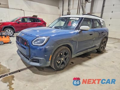 2025 MINI COUNTRYMAN S ALL4 WMZ23GA08S7T57654 - główne zdjęcie licytacji z USA - miniatura