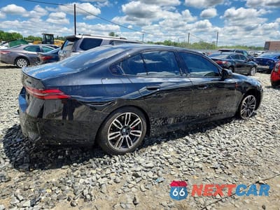 Trzecie zdjęcie samochodu z tyłu: 2024 BMW 530 XI VIN:WBA53FJ09RCT07531 - miniatura