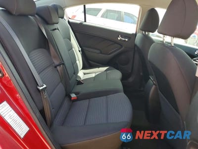 Zdjęcie 10 z 12 samochodu: 2016 KIA FORTE LX VIN:KNAFX4A65G5462046 - miniatura