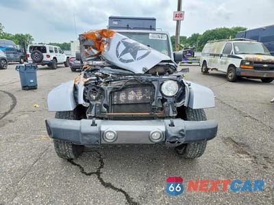 Piąte zdjęcie samochodu w środku: 2015 JEEP WRANGLER SPORT VIN:1C4AJWAG4FL590002 - miniatura