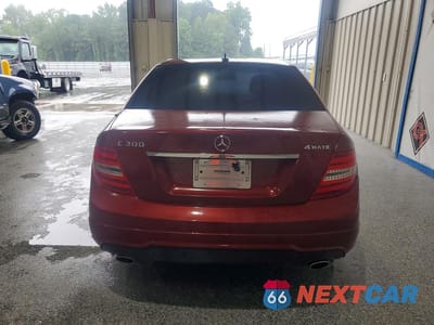 Zdjęcie 6 z 12 samochodu: 2012 MERCEDES-BENZ C 300 4MATIC VIN:WDDGF8BB8CA615507 - miniatura