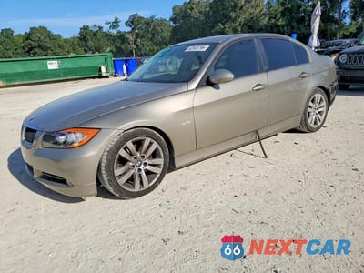 2008 BMW 328 I WBAVA37598NL58621 - główne zdjęcie licytacji z USA - miniatura