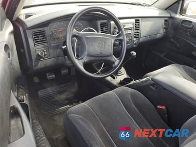 Zdjęcie 8 z 12 samochodu: 2004 DODGE DAKOTA SXT VIN:1D7FL16K24S631770 - miniatura