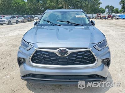Piąte zdjęcie samochodu w środku: 2021 TOYOTA HIGHLANDER XLE VIN:5TDGZRAH5MS057035 - miniatura