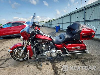 Trzecie zdjęcie samochodu z tyłu: 2012 HARLEY-DAVIDSON FLHTCU ULTRA CLASSIC ELECTRA GLIDE VIN:1HD1FCM17CB620861 - miniatura