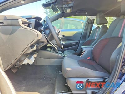 Zdjęcie 7 z 13 samochodu: 2025 TOYOTA COROLLA HYBRID SE VIN:JTDBCMFE5S3094470 - miniatura