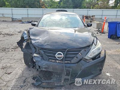 Piąte zdjęcie samochodu w środku: 2017 NISSAN ALTIMA 2.5 S VIN:1N4AL3APXHC283953 - miniatura