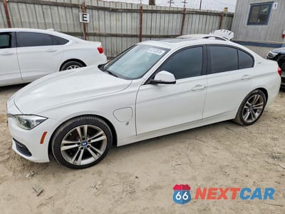 2017 BMW 330E WBA8E1C53HK480002 - główne zdjęcie licytacji z USA - miniatura
