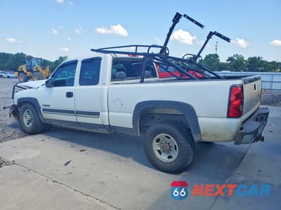 Drugie zdjęcie samochodu z przodu: 2005 CHEVROLET SILVERADO K2500 HEAVY DUTY VIN:1GCHK29UX5E310360 - miniatura