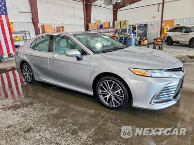 Czwarte zdjęcie samochodu z boku: 2023 TOYOTA CAMRY XLE VIN:4T1F31AK9PU611487 - miniatura