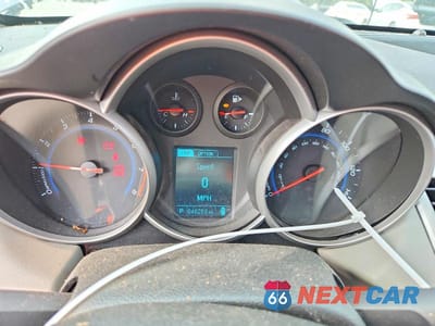 Zdjęcie 9 z 12 samochodu: 2014 CHEVROLET CRUZE LS VIN:1G1PA5SH2E7213101 - miniatura