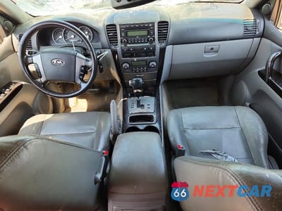 Zdjęcie 8 z 12 samochodu: 2007 KIA SORENTO BASE VIN:KNDJD736775700189 - miniatura