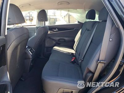 Zdjęcie 11 z 13 samochodu: 2019 KIA SORENTO L VIN:5XYPG4A37KG494297 - miniatura
