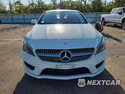 Piąte zdjęcie samochodu w środku: 2014 MERCEDES-BENZ CLA 250 VIN:WDDSJ4EB8EN031908 - miniatura