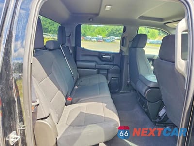 Zdjęcie 10 z 12 samochodu: 2021 CHEVROLET SILVERADO K1500 CUSTOM VIN:1GCPYBEK1MZ345410 - miniatura
