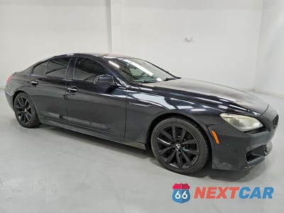 Czwarte zdjęcie samochodu z boku: 2015 BMW 640 XI GRAN COUPE VIN:WBA6B8C52FD453240 - miniatura