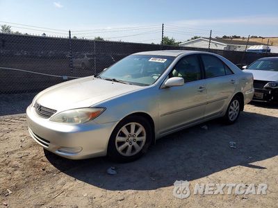 2002 TOYOTA CAMRY XLE V6 4T1BF30K42U010578 - główne zdjęcie licytacji z USA - miniatura