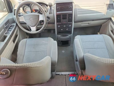 Zdjęcie 8 z 13 samochodu: 2010 DODGE GRAND CARAVAN SE VIN:2D4RN4DE8AR101626 - miniatura