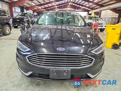 Piąte zdjęcie samochodu w środku: 2020 FORD FUSION SEL VIN:3FA6P0CDXLR191957 - miniatura