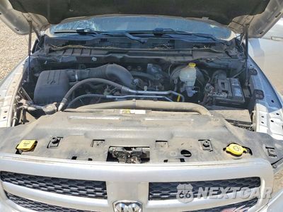 Zdjęcie 11 z 12 samochodu: 2016 RAM 1500 SPORT VIN:3C6JR6CT1GG206265 - miniatura