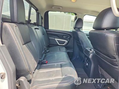 Zdjęcie 10 z 12 samochodu: 2019 NISSAN TITAN SV VIN:1N6AA1E58KN509803 - miniatura