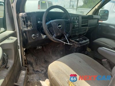Zdjęcie 8 z 12 samochodu: 2013 CHEVROLET EXPRESS G2500 LT VIN:1GAWGRFG5D1179966 - miniatura