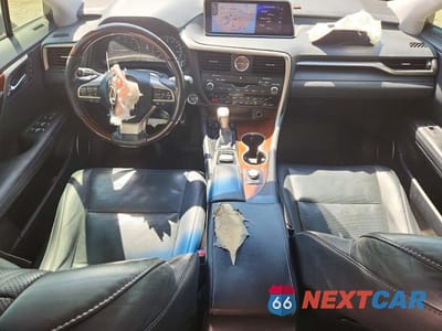 Zdjęcie 8 z 12 samochodu: 2018 LEXUS RX 350 L VIN:JTJDZKCA1J2000826 - miniatura